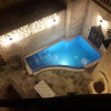 19 Tal-kontessa * Żebbuġ